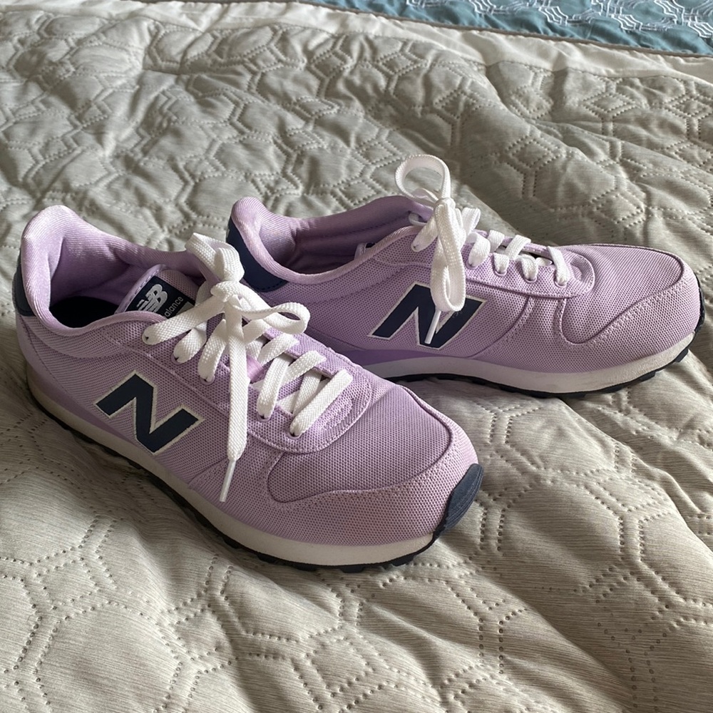 Canvas purple new balance